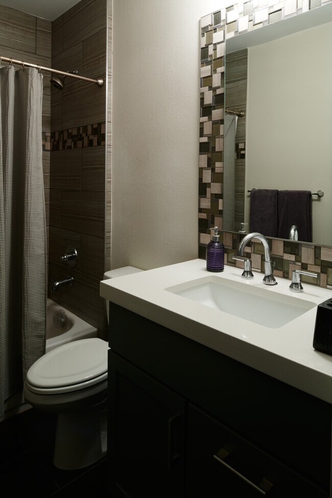 Building Photo - 3353 Tejon St