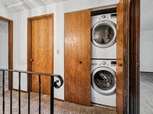 Building Photo - AVAILABLE FEBRUARY 13TH! Freshly Updated Kingsgate Home with Private Outdoor Space