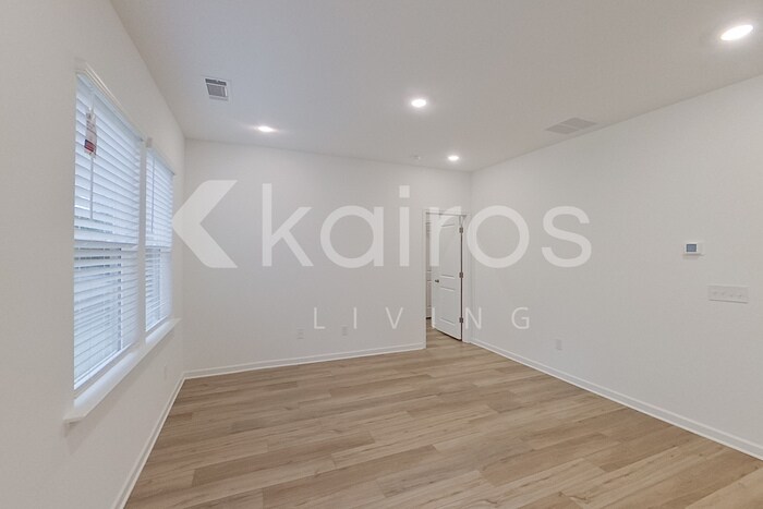 Building Photo - 115 Silver Maple Ln
