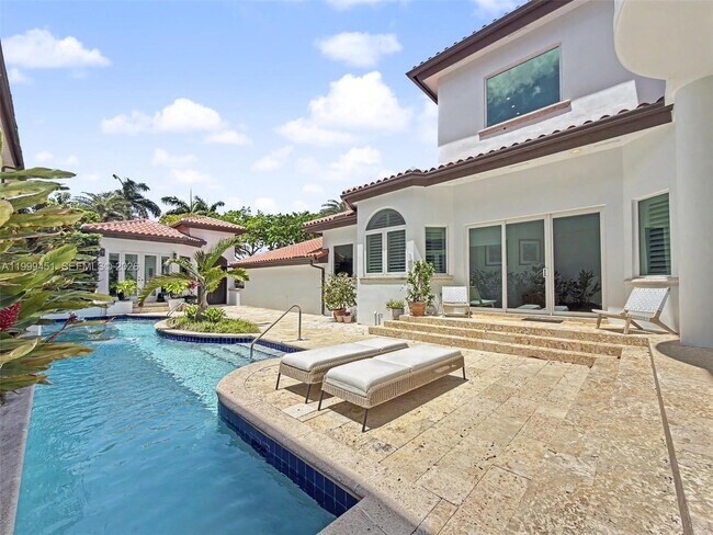 Building Photo - 13689 Deering Bay Dr