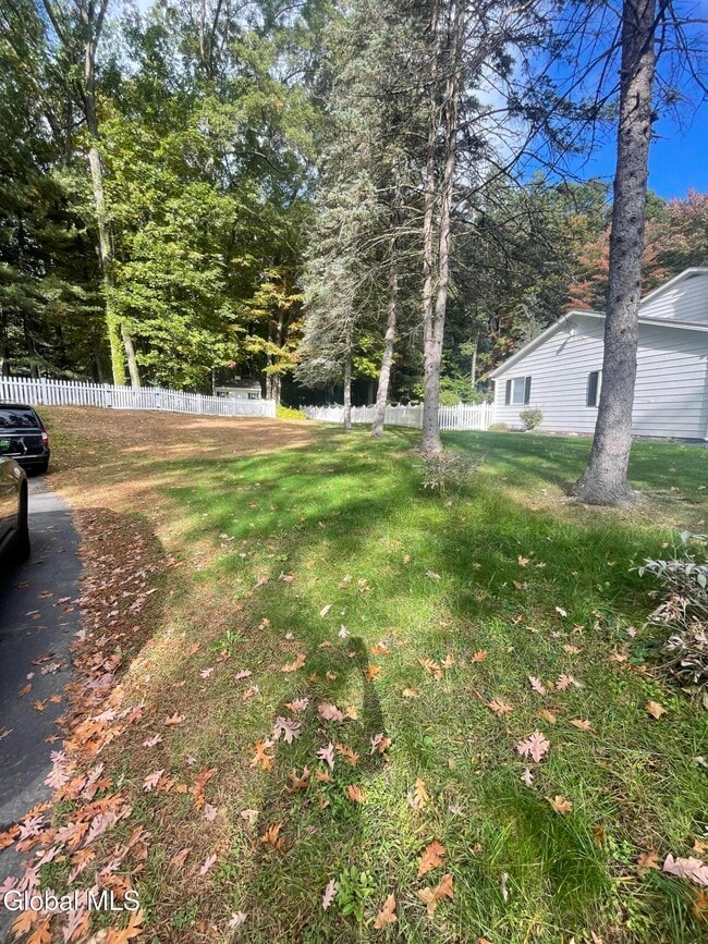 Building Photo - 13 Burning Bush Blvd