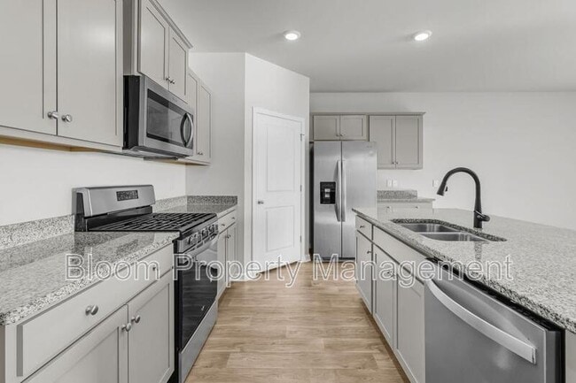 Building Photo - 507 Sybilwood Ln