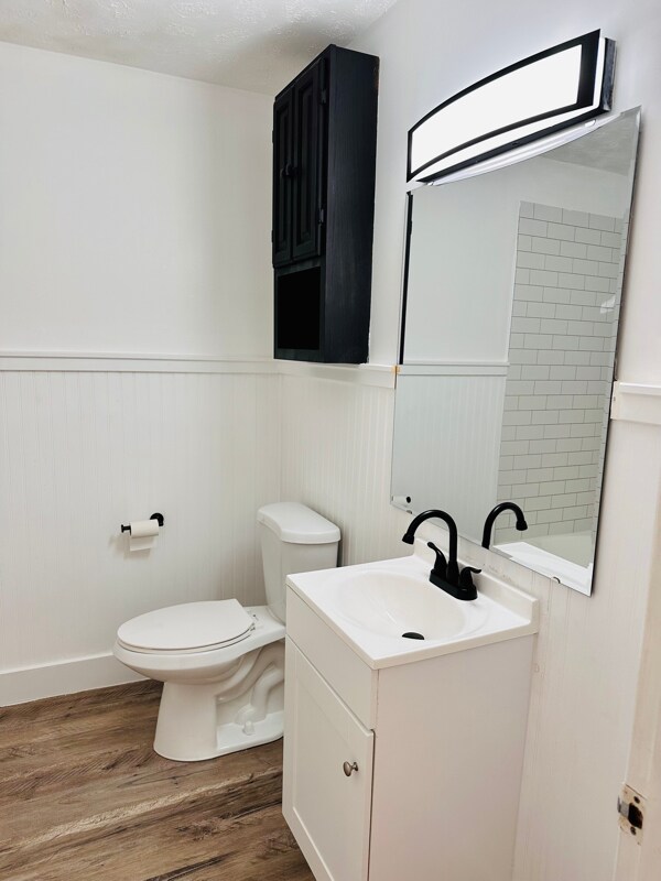 Building Photo - 7 Princeton Dr