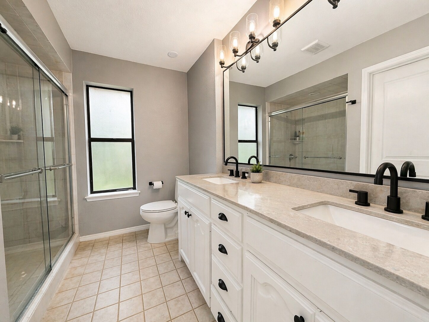 Building Photo - 3840 Horizon Dr