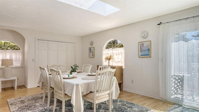 Building Photo - 3604 Casey Key Rd