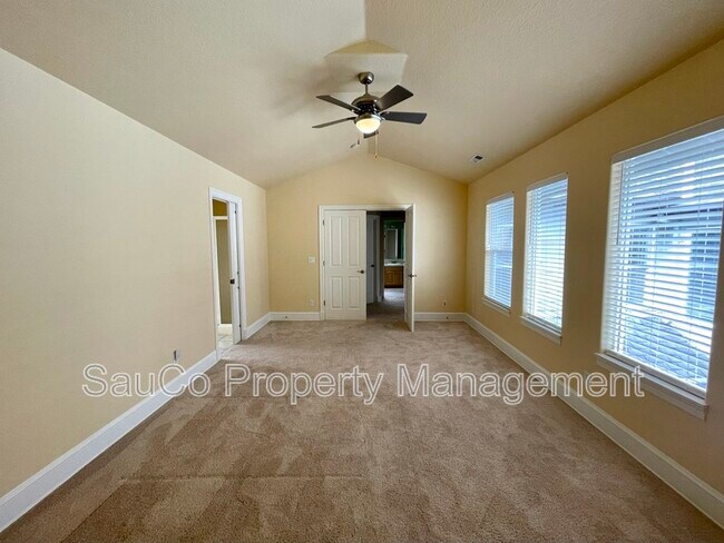 Building Photo - 12766 NW Bayonne Ln