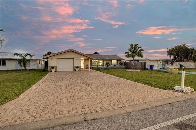 Primary Photo - Fully Renovated 2-Bed, 2-Bath Retreat in G...