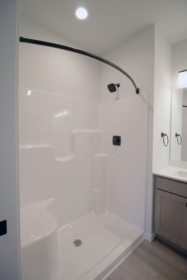 Building Photo - 2206 Rocky Ln