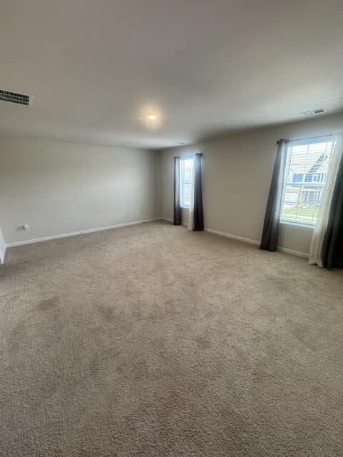 Building Photo - Spacious 5-Bedroom Home with Finished Basement on Corner Lot in Stephens City