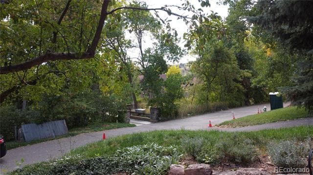 Building Photo - 259 Spruce St