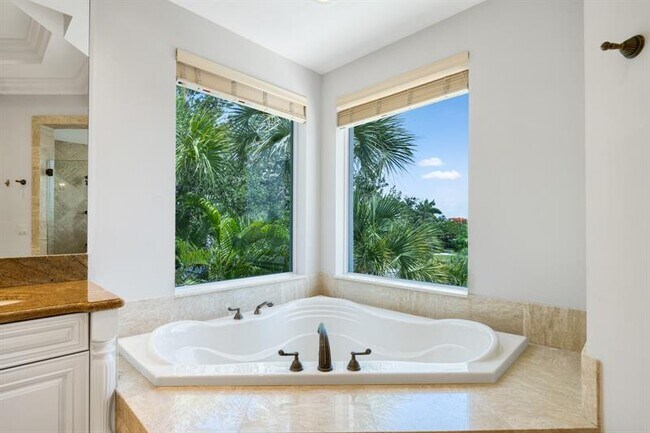 Building Photo - 501 Golden Harbour Dr