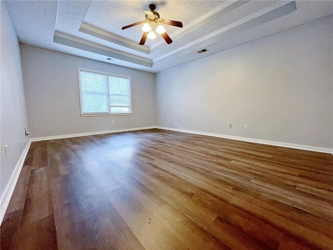 Building Photo - 3060 Oak Meadow Dr