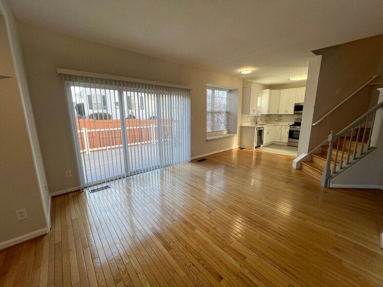 Building Photo - 14205 Brenham Dr