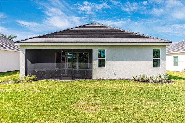 Building Photo - 12584 Wellen Golf St