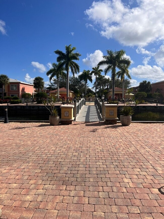 Building Photo - Villagio Rental Available!