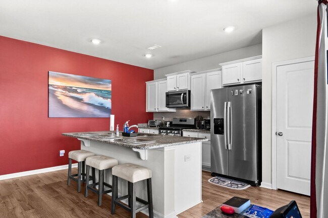 Building Photo - 3927 Nandina Ct