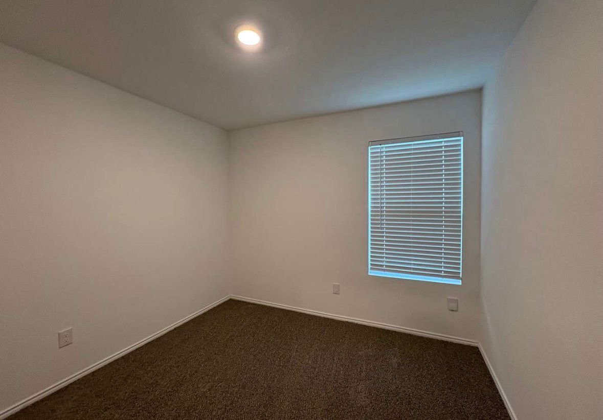 Building Photo - 1256 Mosely Cir