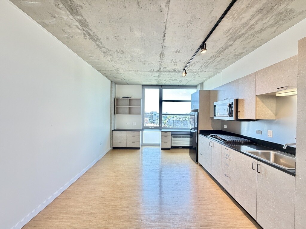 Building Photo - 1515 N Fremont St