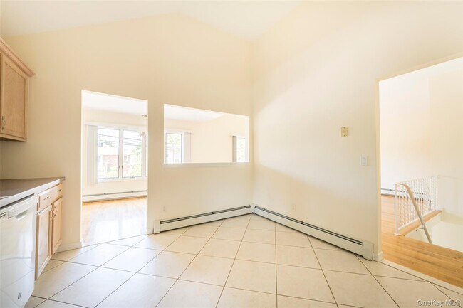 Building Photo - 11 7th St