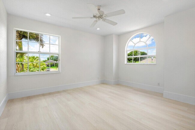 Building Photo - 20321 Hacienda Ct