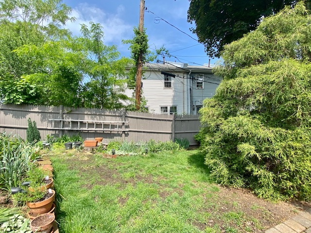Building Photo - 7 Griggs Pl