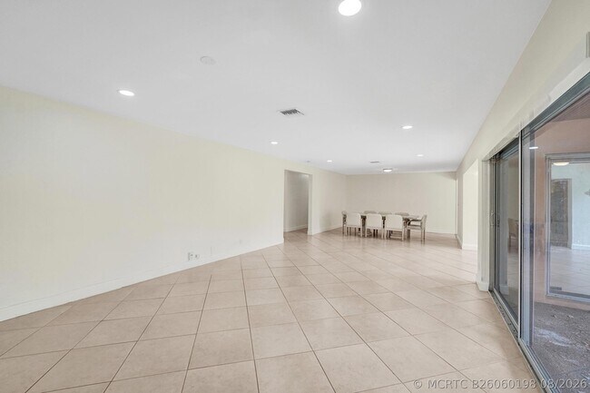 Building Photo - 4721 Sarazen Dr