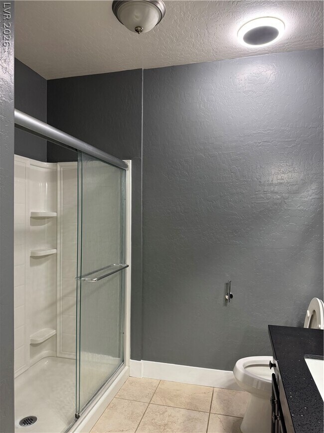 Building Photo - 6868 Sky Pointe Dr