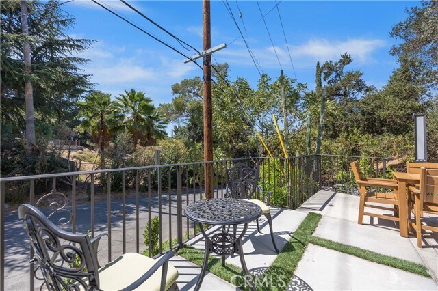 Building Photo - 9500 Amoret Dr