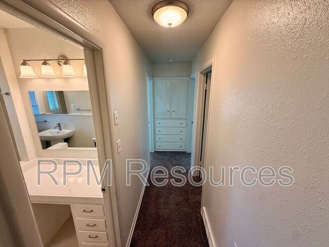 Building Photo - 4416 NW 44th St