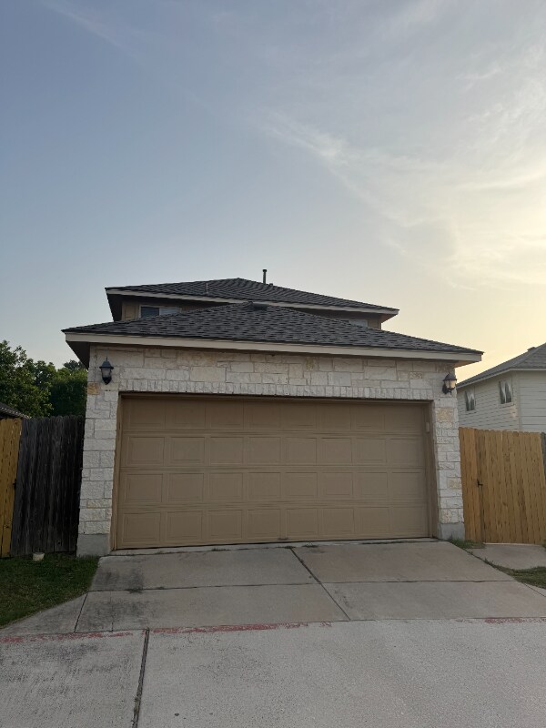 Building Photo - 616 Allens Creek Way