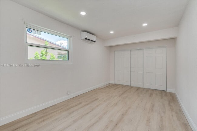 Building Photo - 2620 NW 83rd Ave