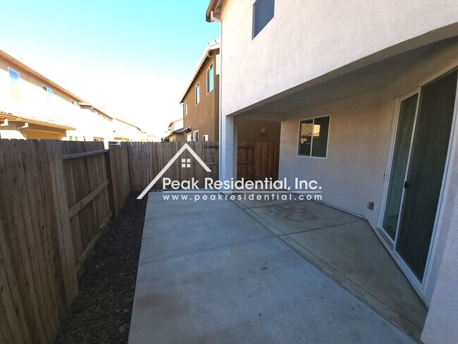 Building Photo - Newer North Natomas 4bd/3ba Home!