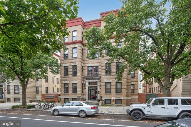 Building Photo - 1440 W St NW