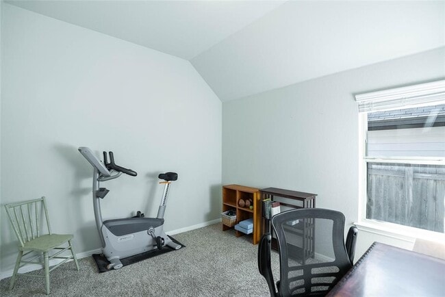 Building Photo - 2009 Garretts Way