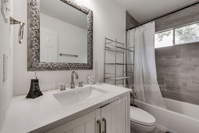 Building Photo - 1402 Randolph St