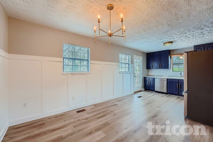 Building Photo - 4305 Treeline Way