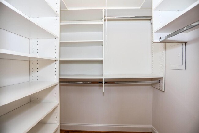 Building Photo - 9629 Brandy Ct