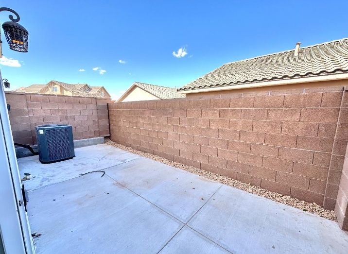 Building Photo - 345 N 2480 W
