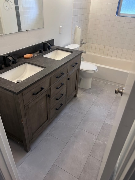 Building Photo - 19614 80th Ave W