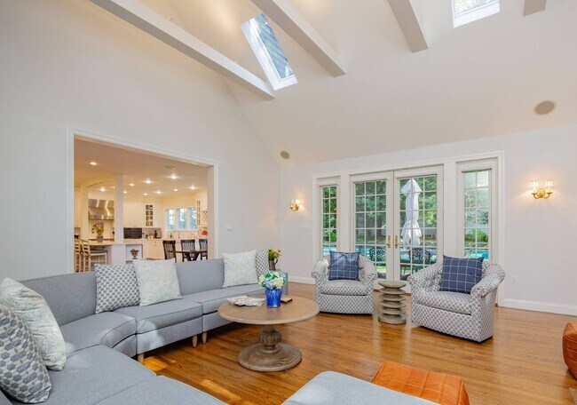 Building Photo - 18 Cuffee Dr