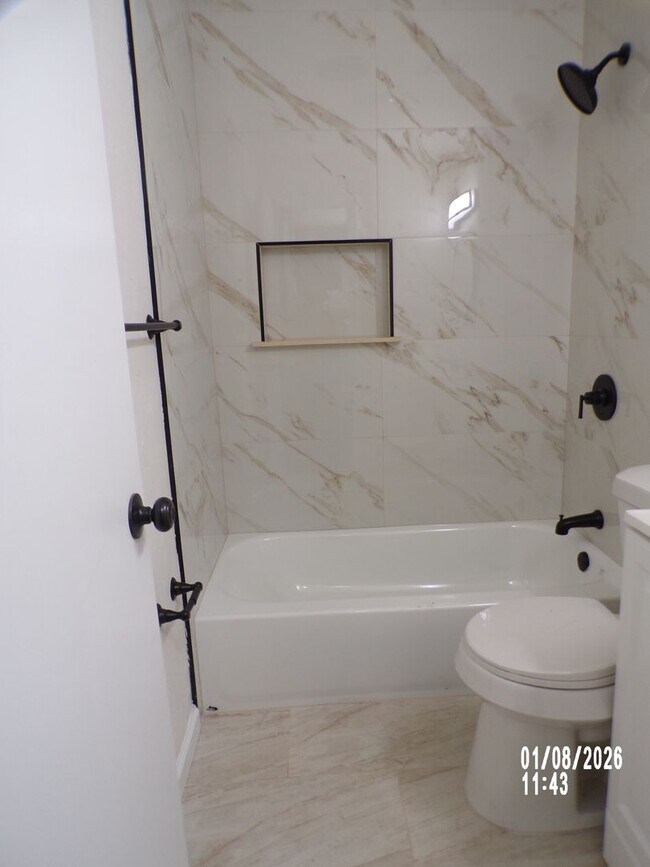 Building Photo - Great re-do