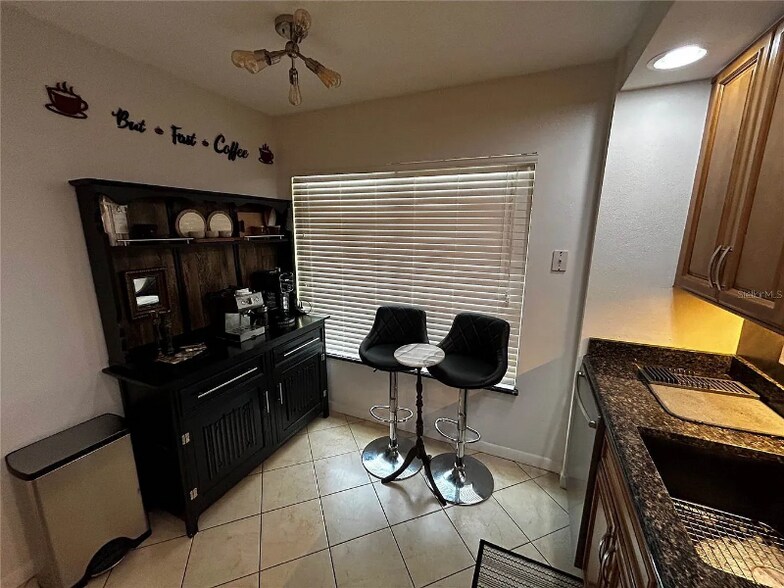 Building Photo - 2207 Belleair Rd