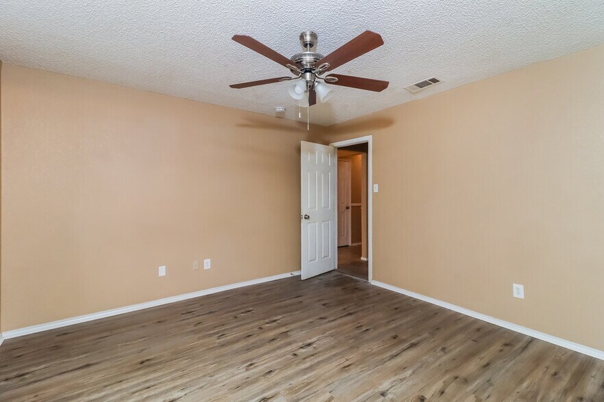 Building Photo - 7321 Hyde Ct