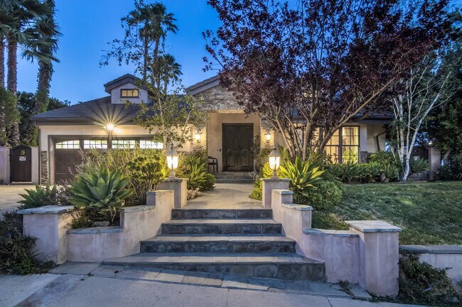 Building Photo - 3630 Gleneagles Dr