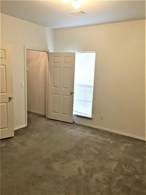 Building Photo - 1774 N Gregg Ave