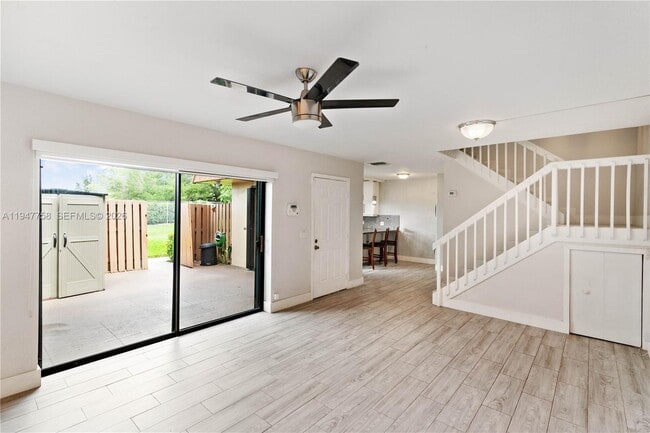 Building Photo - 2588 Garden Ct