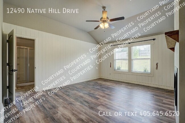 Building Photo - 12490 Native Hill Dr