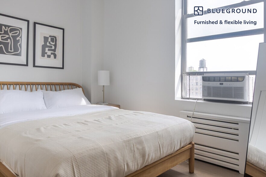 Building Photo - 915 West End Ave