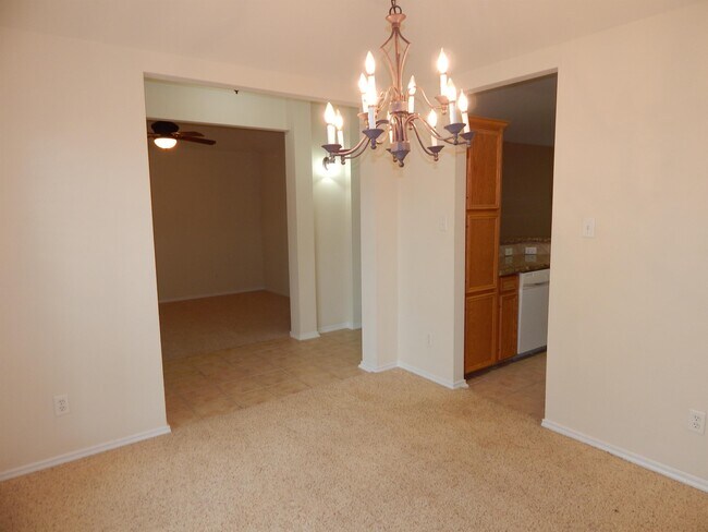 Building Photo - 2041 Rain Dance Loop