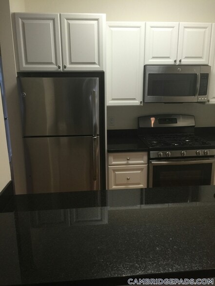 Building Photo - 1 Langdon Square